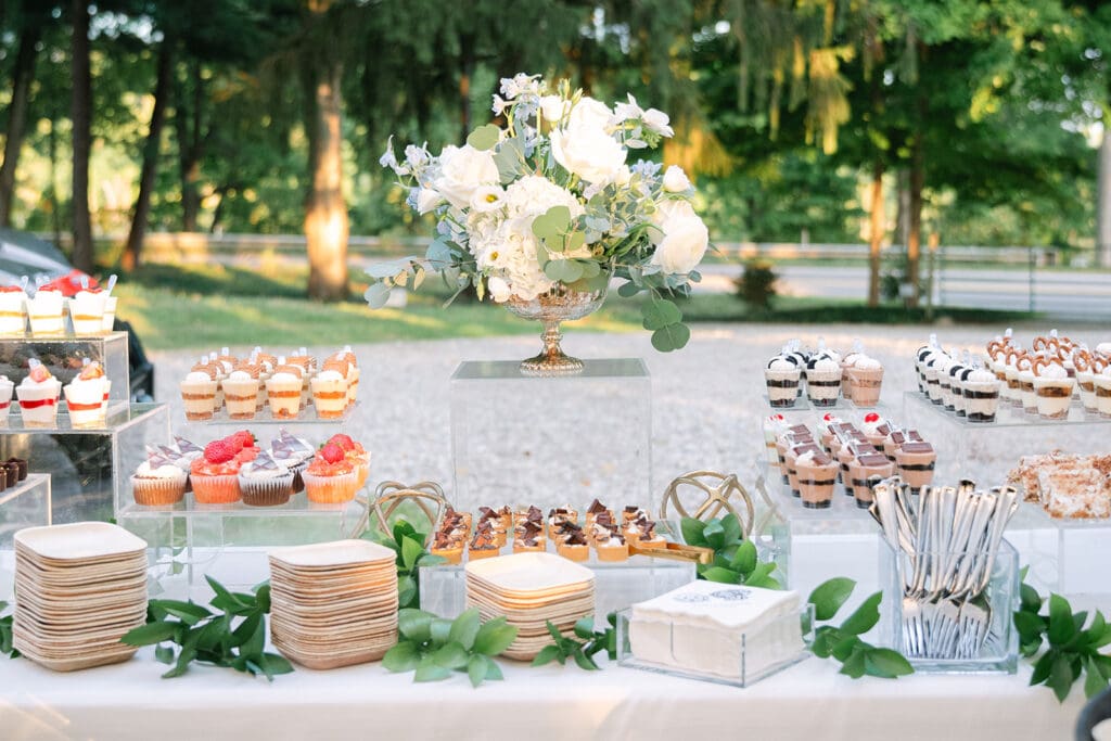 Outdoor wedding | Michigan Wedding Planner