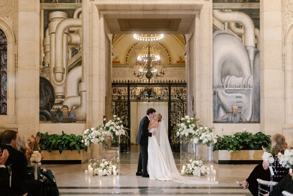 Mich Detroit Institute of Arts in Detroit Michigan. Wedding ceremony