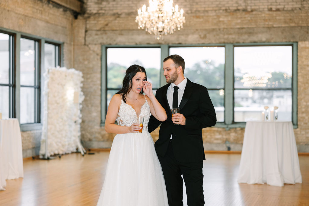 High Five Wedding Grand Rapids Michigan