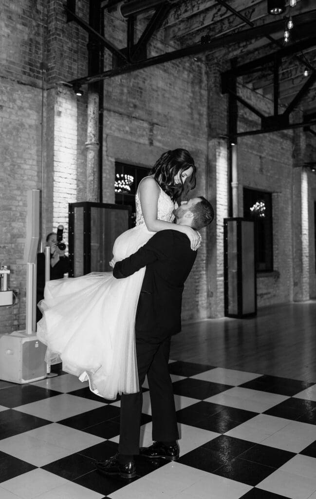 High Five Wedding Grand Rapids Michigan