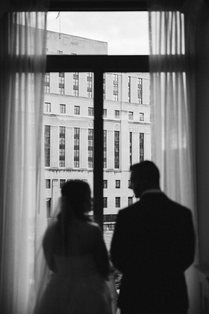 First Look Detroit Wedding 