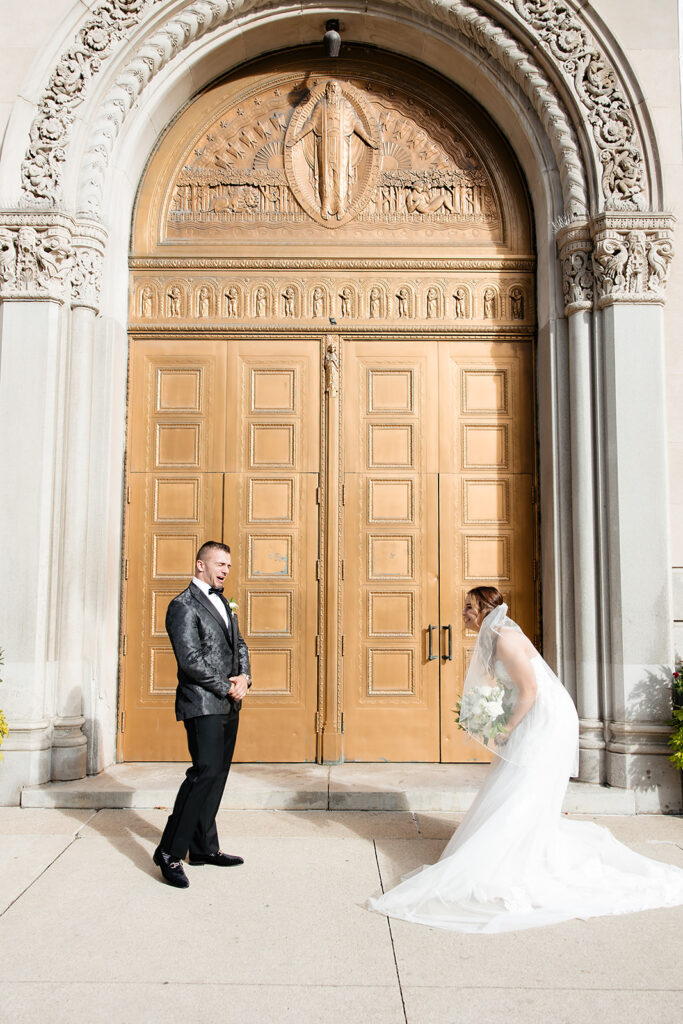 First Look Detroit Wedding 